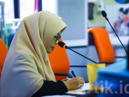 Tak Bisa Bangun Puving, Warga Morokrembangan Mengadu ke DPRD Kota Surabaya