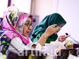 Komisi A DPRD Kota Surabaya Panggil Lurah Dr Soetomo Terkait Pengadaan 1189 Kursi