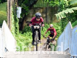 Event Surga 2022, Pesepeda Lewati Rute Sisi Lain Kota Surabaya yang Unik