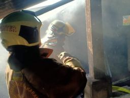 Kebakaran di Kramat Jati Jakarta Timur, 6 unit Damkar Dikerahkan ke Lokasi