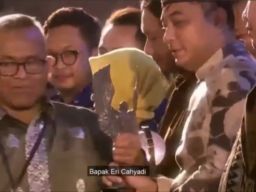Program Dandan Rutilahu Antar Eri Cahyadi Raih Anugerah Kebudayaan PWI