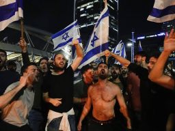 Israel Ricuh, Tiba-tiba Jalan Raya Ayalon Tel Aviv Dipenuhi Pengunjuk Rasa