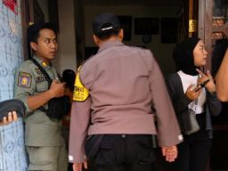 Elpiji Meledak di Jalan Peneleh, Kompol Andhika Kunjungi Korban