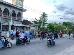 Berkah di Bulan Ramadhan, Remaja Masjid Baitussalam Cupel Bgikan Takjil