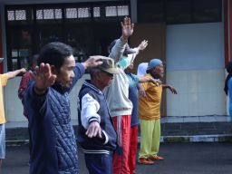 Jelang peringatan Hari Lanjut Usia Nasional, Kemensos Gelar Senam Bersama