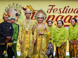 Festival Pengantin di Banyuwangi Tampilkan Kekayaan Tata Rias Tradisional