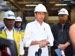 Pastikan Tidak Molor, Presiden Cek Pabrik Pembangunan Istana IKN