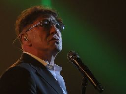 Keren! Penyanyi Rusia Ikut Beri Hadiah pada Tentara yang Hancurkan Tank Leopard