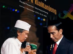 Presiden Jokowi Jenguk Budayawan Cak Nun di RSUP Dr Sardjito Yogyakarta