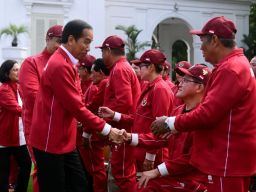 Jokowi Beri Hadiah pada Atlet Indonesia yang Berlaga di ASEAN Paragames 2023