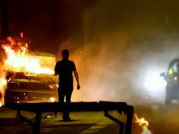 Tak Cukup Tembak Mati Remaja 17 Tahun, Prancis Telah Tangkap 3.200 Demonstran