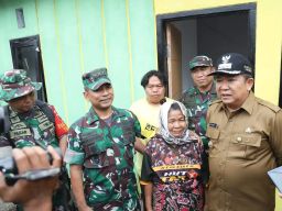 Kaso'on Pak, Kata Ibu Sawani Usai Terima Rumah Baru TMMD dari Bupati Jember