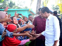 Presiden Jokowi Blusukan Cek Upaya Penurunan Stunting di Bengkulu
