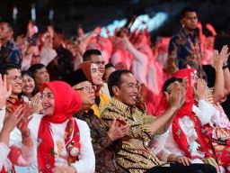 Jokowi Nonton Guinness World of Record untuk Pergelaran Angklung