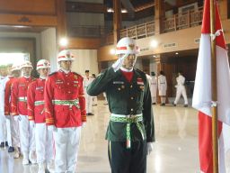 Paskibraka Jembrana dikukuhkan, Bupati Tamba minta fokus berikan terbaik