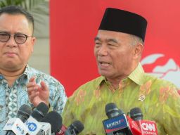 Muhadjir Bilang Pemerintah akan Bangun Gudang Ttok Pangan di Agandugume