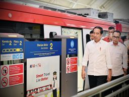 Presiden Jokowi Resmikan LRT Jabodebek di Stasiun Cawang Jakarta