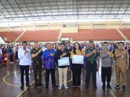 Beasiswa Mahasiswa Berprestasi Tahap I Jembrana Dicairkan