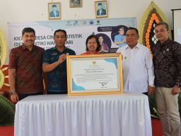 Mewakili Jembrana, Bupati Tamba Dukung Desa Warnasari dalam Program Desa Cantik