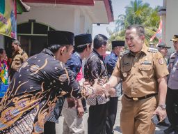 Pantau Pilkades di Jember, Bupati Hendy Keliling Desa-desa