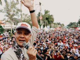 Ganjar Pranowo Komentar Soal TikTok di Acara Cherbon Guyub