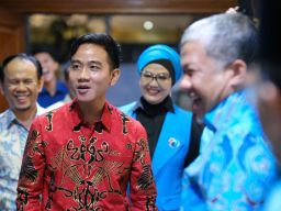 Propaganda dan Intrik Politik Dimulai, Fahri Hamzah Tampil Membela Gibran