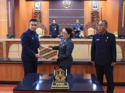 Ranperda Tentang Pajak Daerah dan Retribusi Daerah Ditetapkan