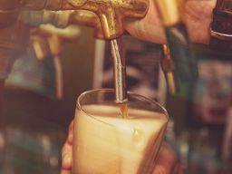 Saham Pabrik Beer Lokal Berada di Puncak Top Gainers BEI