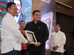 Mayjen TNI Farid Makruf Launching Buku berjudul Poso di Balik Operasi Madago Raya