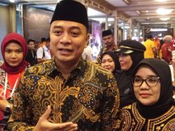 Wali Kota Surabaya Eri Cahyadi Masuk Nominasi Satyalancana Karya Bhakti Praja Nugraha