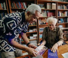 Ganjar Pranowo Bertemu Franz Magnis Suseno, Keduanya Membahas Masalah Korupsi