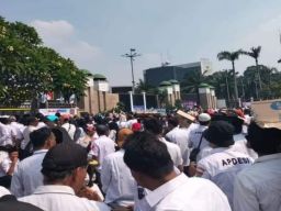 Kades Seluruh Indonesia Demo Senayan, Minta UU Desa Segera Disahkan