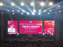 Eri Cahyadi dan Karang Taruna Surabaya Gelar The Leader 2045 di DBL Arena