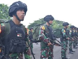 Kadepmar AAL Lepas 13 Taruna Korps Marinir Latihan Bhumyamca Yudha