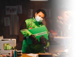 William Tanuwijaya Lepas 764,6 Juta Saham GOTO, Turunkan Kepemilikan 0,06%