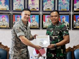 Komandan Pasmar 2 Terima Kunjungan Athan USMC