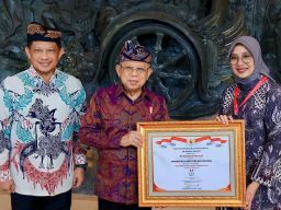 Banyuwangi Raih SAKIP, Penghargaan Diterima Ipuk Fiestiandani dari Wapres