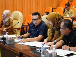 Hari Pertama Menjabat, PJ Wali Kota Mojokerto, Ali Kuncoro Ikut Rapat Pengendalian Inflasi