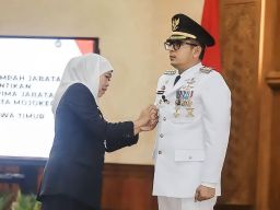 Khofifah Indar Parawansa Melantik Mohammad Ali Kuncoro Menjadi Pj Wali Kota Mojokerto