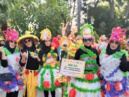 Pemkot Surabaya Beri Penghargaan pada Pemenang Lomba KSH dan Bank Sampah