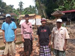 Merajan Dewa Sidan Saren Hancur Tertimpa Pohon Beringin, Berharap Bantuan Perbaikan dari Pemerintah