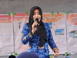 Bulik Soima di Dlanggu, Ikfina Fahmawati Minta Warga Stop Susu dan Beralih ke Asi