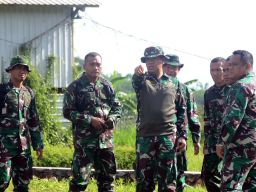 Komandan Pasmar 2 Tinjau Kesiapan Latihan TW.I Pasmar 2
