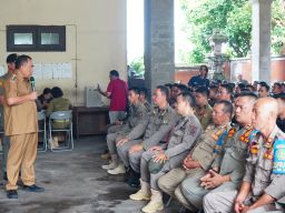 Bupati Jembrana Jalani Tes Urine Bersama Ratusan Tenaga Kontrak Pol PP Jembrana