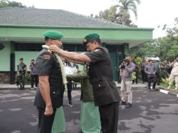 Brigjen TNI Endro Satoto Resmi Jabat Kasdam V Brawijaya, Sertijab Dipimpin Mayjen TNI Rafael