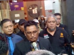 Kejari Perak Tetapkan Tiga Wanita Pengelola Koperasi UPN Veteran Surabaya Jadi Tahanan Kota