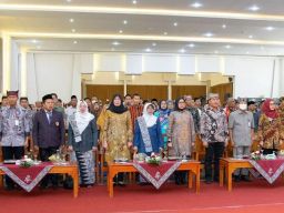 Ipuk Fiestiandani Wajibkan PPPK Banyuwangi Tangani Kemiskinan untuk Perpanjang Kontrak