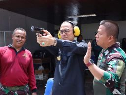 Gubernur AAL dan Walikota Surabaya Eri Cahyadi Pererat Silaturahmi dan Kerja Sama SDM