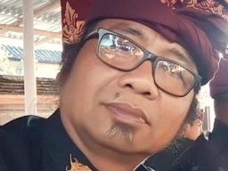 Bendesa Adat Sidan Apresiasi Pembukaan Sekolah Desa, Pintu Kesuksesan Bagi Pemuda Gianyar