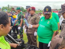 Ali Baham Pimpin Apel HPSN, Dorong Kesadaran Kelola Sampah di Papua Barat